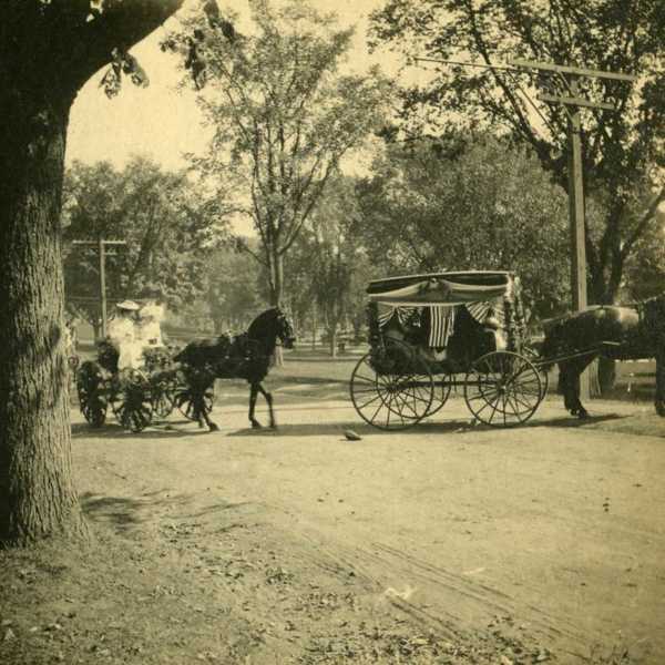 1905 Carnival: Mrs. Young