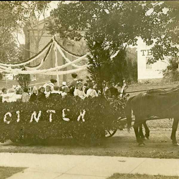 1910 Carnival: Center School Float #3