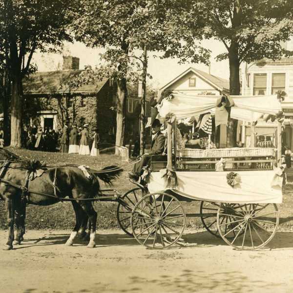 1909-Carnival-Mr-Spargo-with-SA-Griswold.jpg